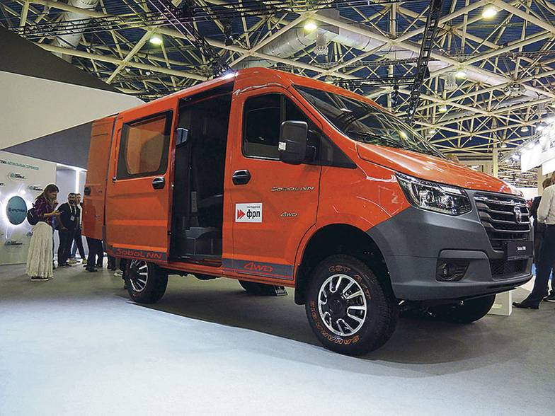 Олег Сердечников Долгожданная новая полноприводная модификация «Соболь NN 4 × 4» ориентирована на использование в сложных дорожных условиях