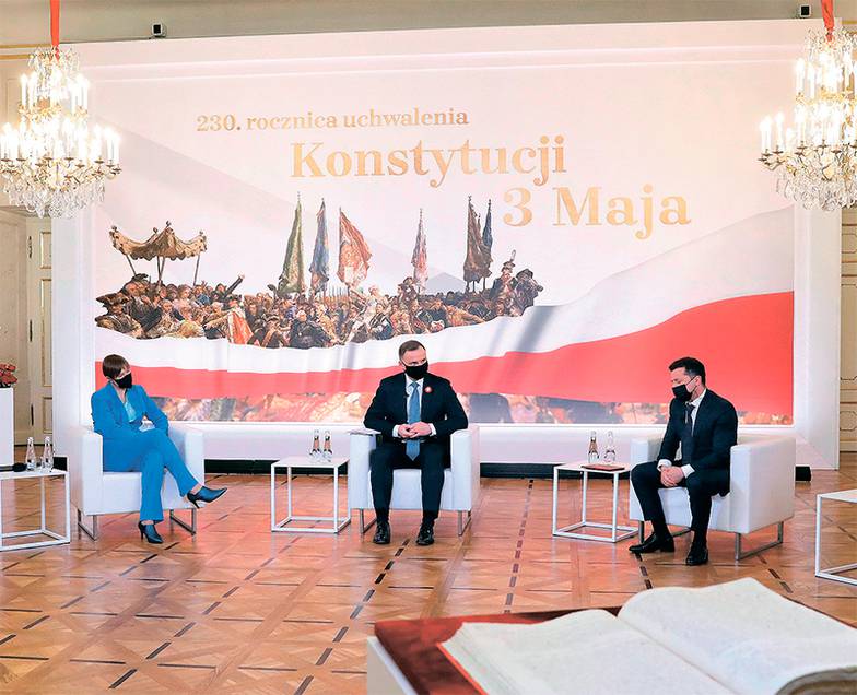 EPA/LESZEK SZYMANSKI/ТАСС Торжественные мероприятия в Польше по случаю 230-летней годовщины принятия первой конституции