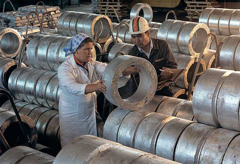 И.БУДНЕВИЧА И В.СВАРЦЕВИЧА/ФОТОХРОНИКА ТАСС Усть-Каменогорский титано-магниевый комбинат — один из стратегических активов цветной металлургии Казахстана. Крупнейший акционер (45,03% акций) — бельгийская Specialty Metals Holding Company