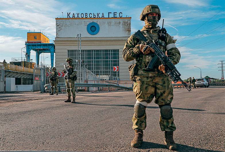 TASS Каховская ГЭС перешла под контроль российской армии в первые дни специальной военной операции, в конце февраля 2022 года