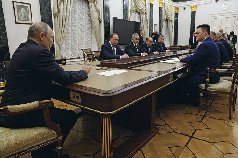 TASS После своего обращения к россиянам 26 июня Владимир Путин провел встречу с руководителями силовых ведомств