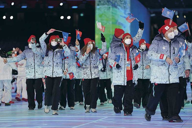 TASS Российские спортсмены на открытии Олимпиады в форме, разработанной компанией Zasport