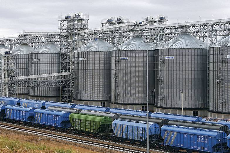ЕВГЕНИЙ ЕПАНЧИНЦЕВ/ТАСС «Деметра-Холдинг» сосредоточил в своих руках глубоководные зерновые терминалы и подвоз зерна к ним