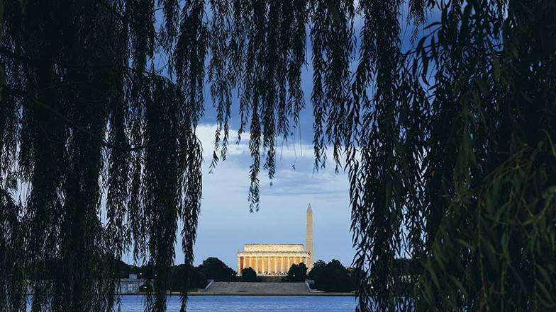 TASS Вид через реку Потомак