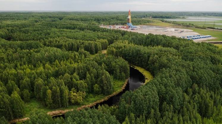 В ХМАО перезапустили скважину, с которой началась большая нефть Сибири