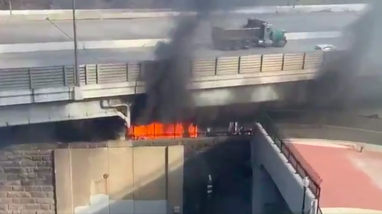 Бомжи сорвали работу Капитолия