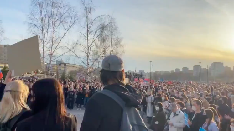 В Сибири прошли несанкционированные акции в поддержку Навального