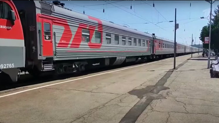 СК задержал сотрудников вагона-ресторана поезда «Мурманск — Адлер»