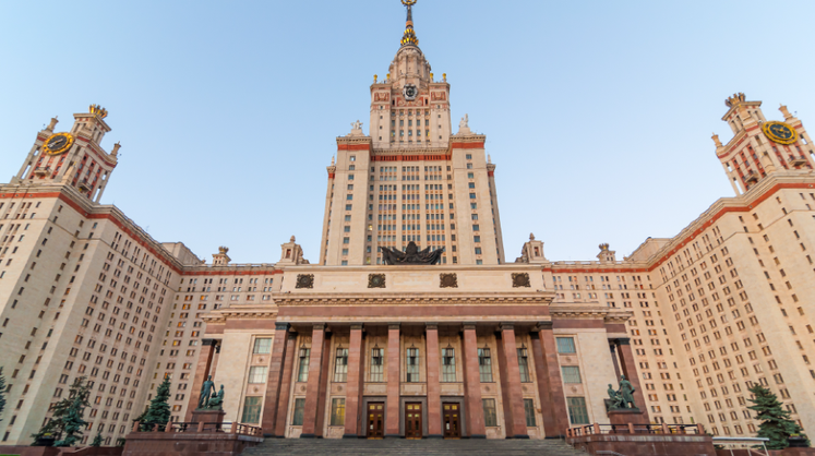 Счетная палата нашла недостатки в программах развития МГУ и СПбГУ
