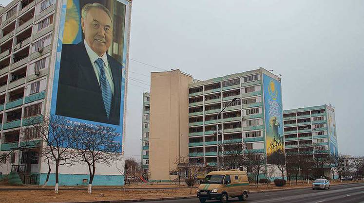 Казахстан: кризис политики неолиберализма в клановом государстве