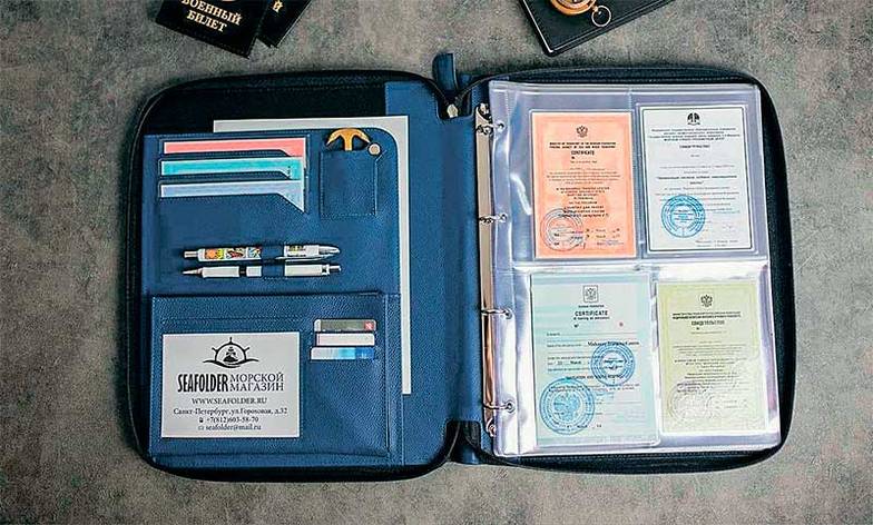 «Верфь» Папка для морских документов Seafolder, флагман «Верфи». Со временем большинство моряков приобрели такую папку