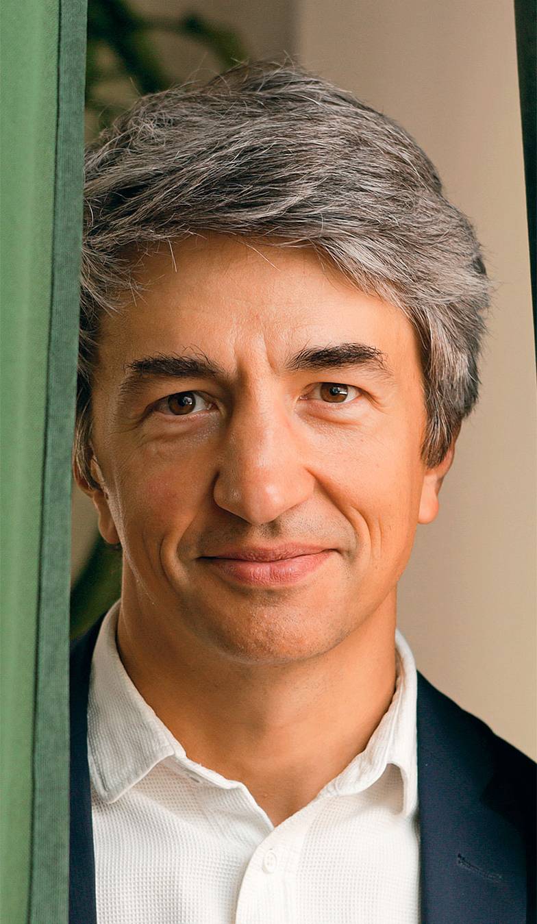 ОЛЕГ СЕРДЕЧНИКОВ 