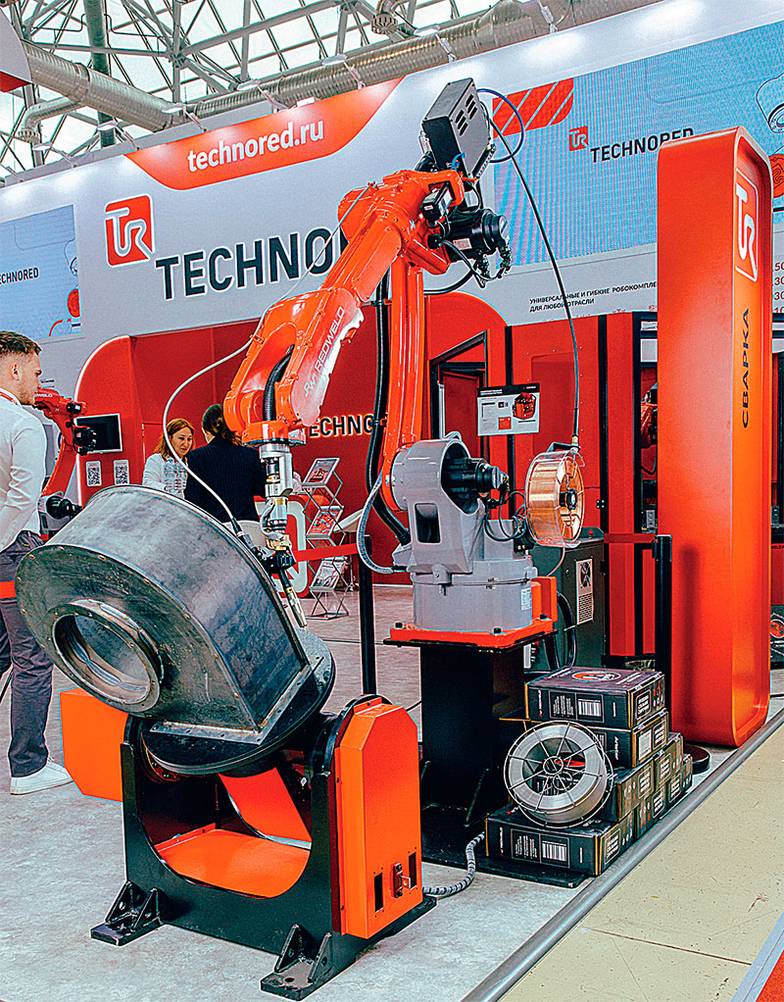  Сварочная система Redweld 2000-6axis MIG на базе двухметрового робота позволяет обрабатывать габаритные детали, а благодаря позиционеру с двумя осями решение становится более функциональным и может сваривать детали с разным пространственным положением швов