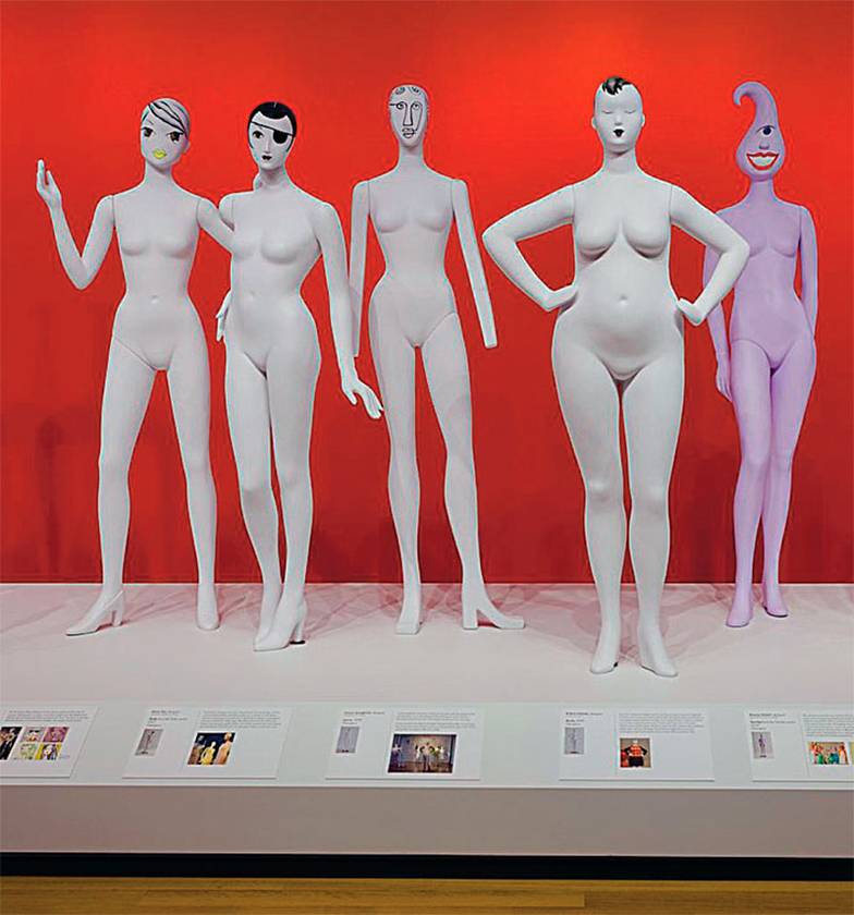 ОЛЕГ СЕРДЕЧНИКОВ Манекены Пуччи отражают историю изменения отношения к образу женского тела, к расовому разнообразию