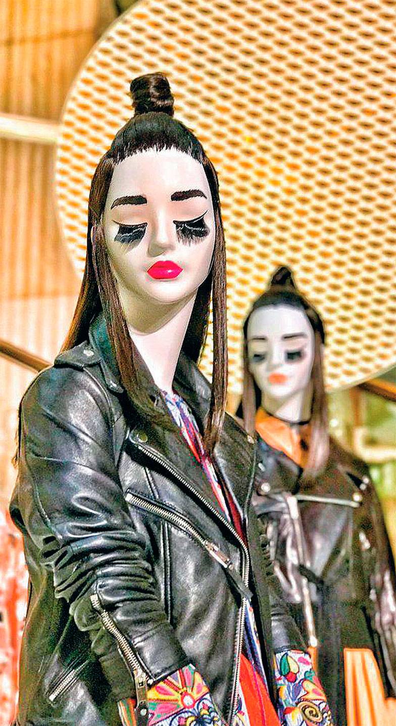 ОЛЕГ СЕРДЕЧНИКОВ Молодежные и современные манекены от итальянской компании Bonaveri