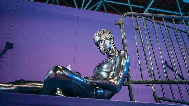  Манекены производятся не только для розницы, но и для культурных и социальных мероприятий