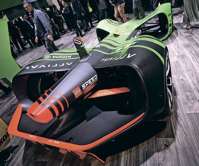 GENE BLEVINS/ZUMA\TASS 