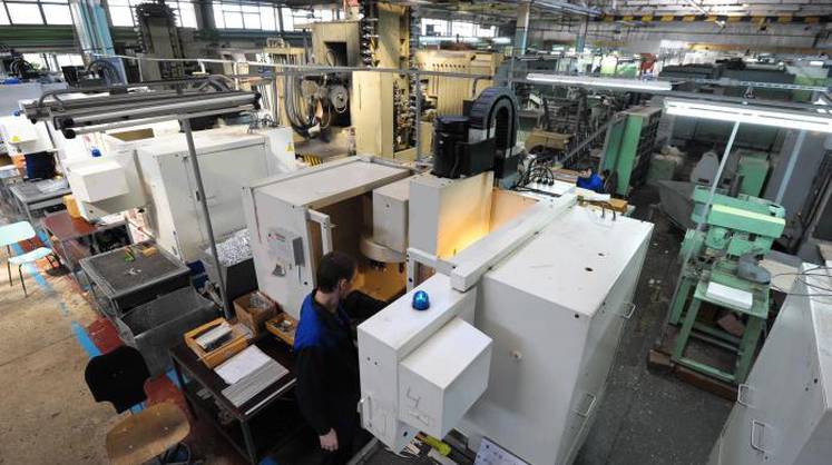 Холдинг «КРЭТ» запустит серийное производство ультрабыстрых зарядных станций для общественного электротранспорта