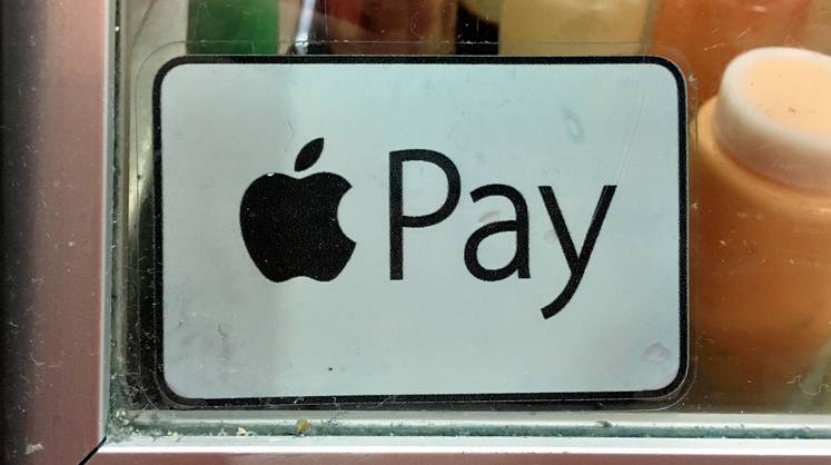 Российские банки подключили карты «Мир» к Apple Pay