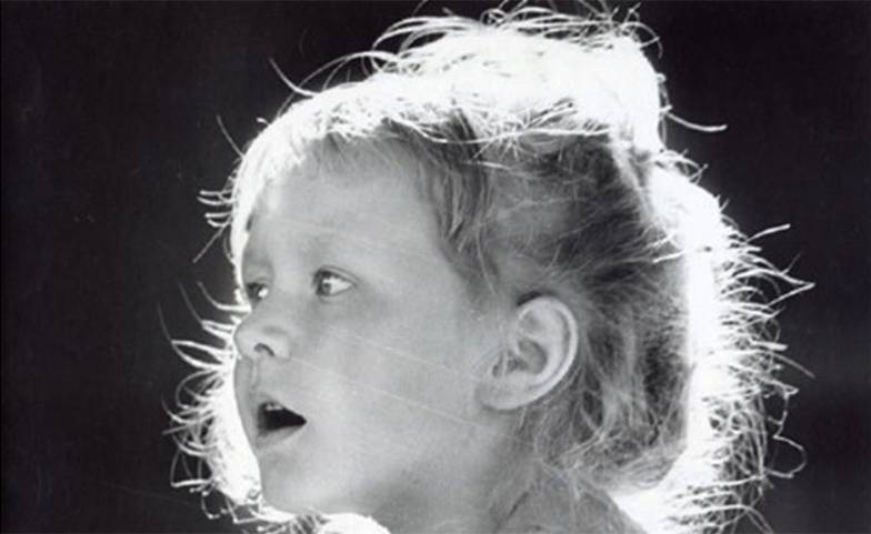 ИЗ ЛИЧНОГО АРХИВА МИХАИЛА БОЛОТОВ Марк Болотов, «Настенька», 1968 год. Это фото многие годы размещалось на фасаде «Эксперимента»