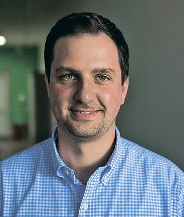 ПРЕДОСТАВЛЕНО КОМПАНИЕЙ Лев Андреев: главное в бизнесе — авангард, аль- труизм и авантюризм. Быть впереди, не экономить на сотрудниках и не бояться делать ставку на новые продукты