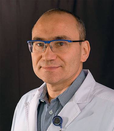  Заведующий дневным стационаром гематологии, онкологии и химиотерапии Боткинской больницы Евгений Никитин