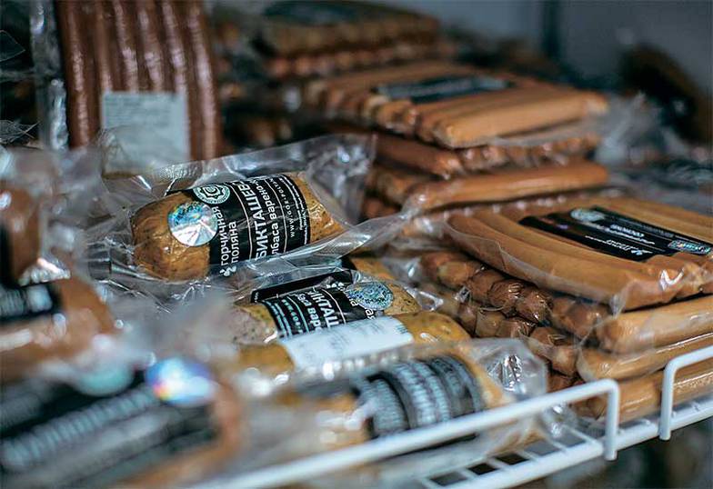 «Ешь деревенское» На платформе «Ешь деревенское» все фермерские продукты можно купить в одном месте, как в супермаркете