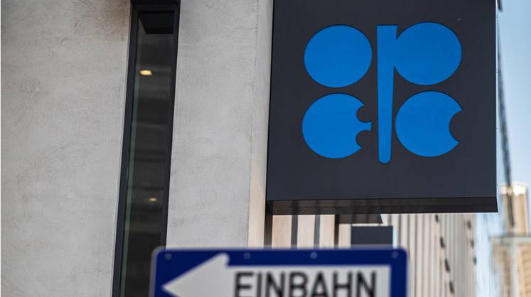 Нефть дорожает в ожидании заключительного заседания ОПЕК+