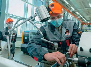 ФОТО ПРЕДОСТАВЛЕНО ТМК Обучение студентов на Северском трубном заводе Трубной металлургической компании