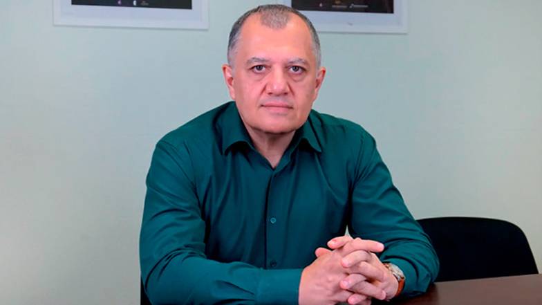 ИЗ АРХИВА ЭДУАРДА АРУТЮНОВА Снимать всё больше и больше будут  в регионах, по двум причинам.  Первая: это дешевле,  и вторая — невозможно снимать  в одном городе постоянно