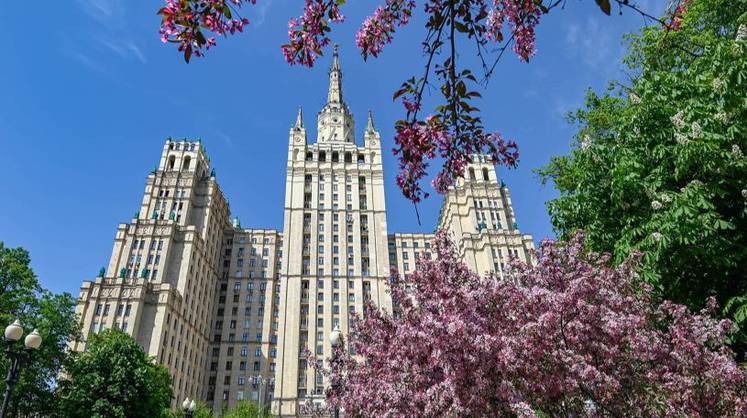 Синоптик рассказал, когда в Москву придет метеорологическое лето