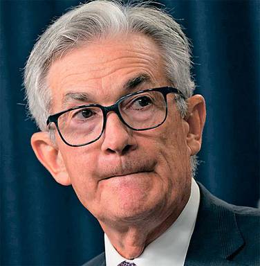 PHOTO/JACQUELYN MARTIN Главе ФРС Джерому Пауэллу впервые пришлось признать, что рецессии не избежать. Вскоре ему также придется признать, что инфляцию сбить не получится