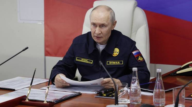 Путин пообещал зеркальный ответ на попытки захвата российских судов