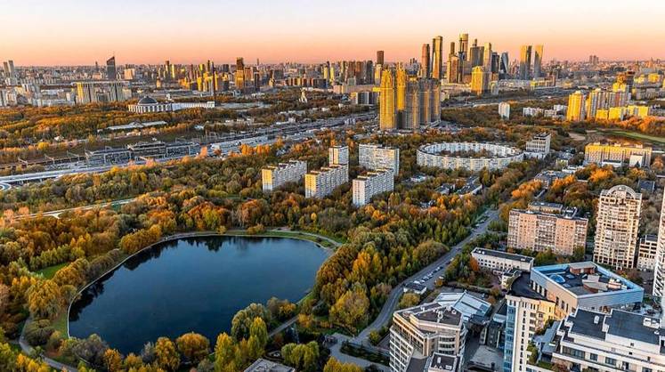 Москва планирует потратить 6,5 трлн рублей в 2027 году