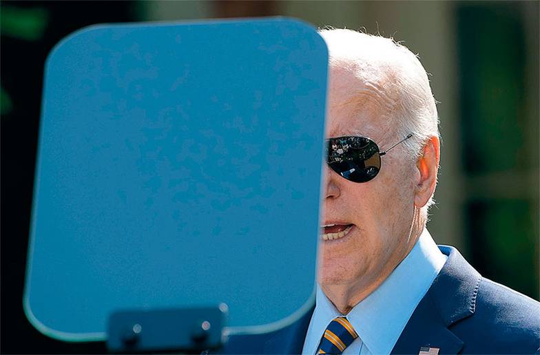 AP PHOTO/SUSAN WALSH Президент США Джо Байден 8 февраля 2022 года заявил: «Если Россия вторгнется на Украину, то “Северного потока — 2” не будет, мы положим ему конец»