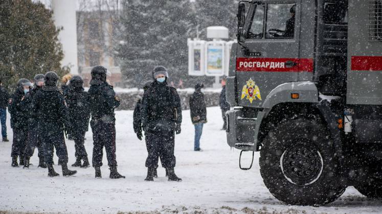 Закон об уголовной ответственности за фейки о Вооруженных силах распространят на Росгвардию