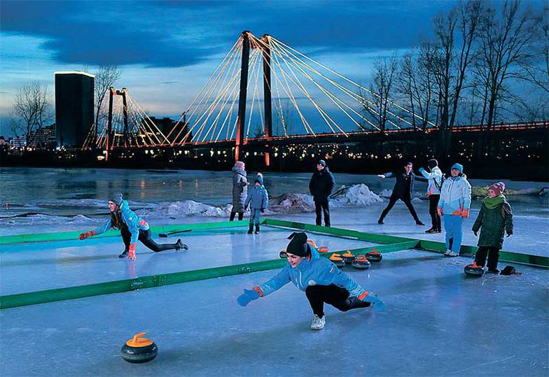 ВЛАДИМИР СМИРНОВ/ТАСС Керлинг в Красноярске