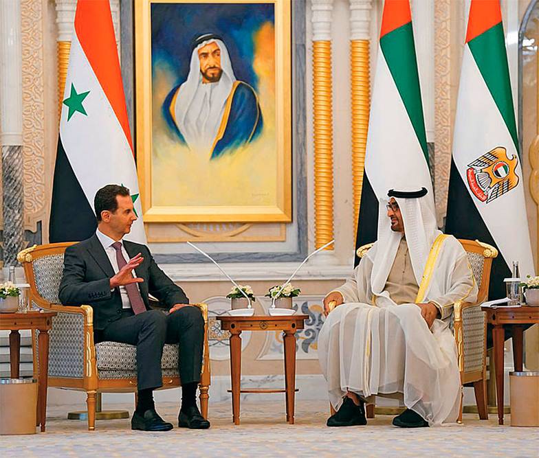 ZUMA\TASS Президент Сирии Башар Асад (слева) встретился с президентом Объединенных Арабских Эмиратов шейхом Мохаммедом бен Заидом Аль Нахайяном в Абу-Даби