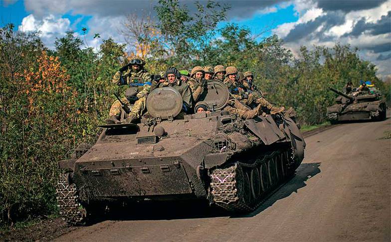  Украинские военные у села Яцковка в Лиманском районе Донецкой области