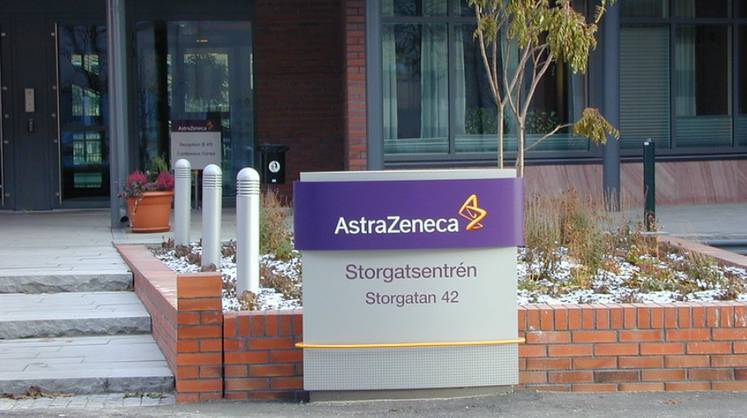 Компания AstraZeneca заявила, что продолжит работать в России