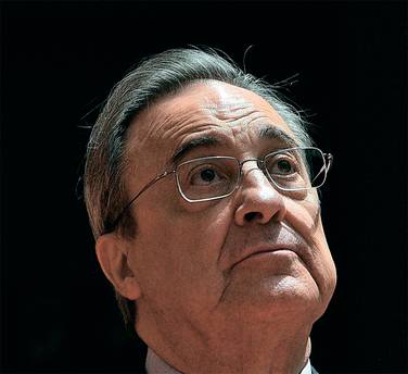 DARREN STAPLES/,SPORTIMAGE/PA IMAGES Флорентино Перес и Андреа Аньелли, респектабельные боссы мадридского «Реала» и «Ювентуса», возглавили неудачный переворот в европейском футболе. Его остановил глава УЕФА Александр Чеферин, по иронии судьбы крестный отец младшего ребенка Аньелли