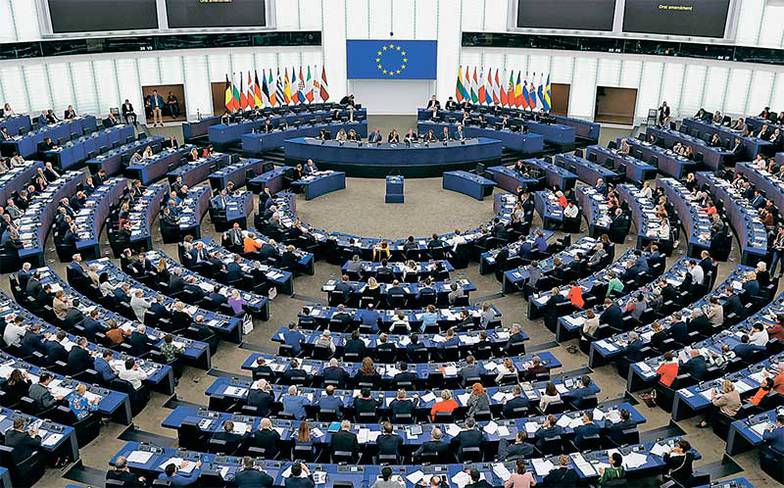 ТАСС Важная особенность «кривых» государств — индустрия лжи, которая помогает верхушке удерживать власть