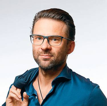 ИЗ ЛИЧНОГО АРХИВА РОМАНА АДУШКИНА 