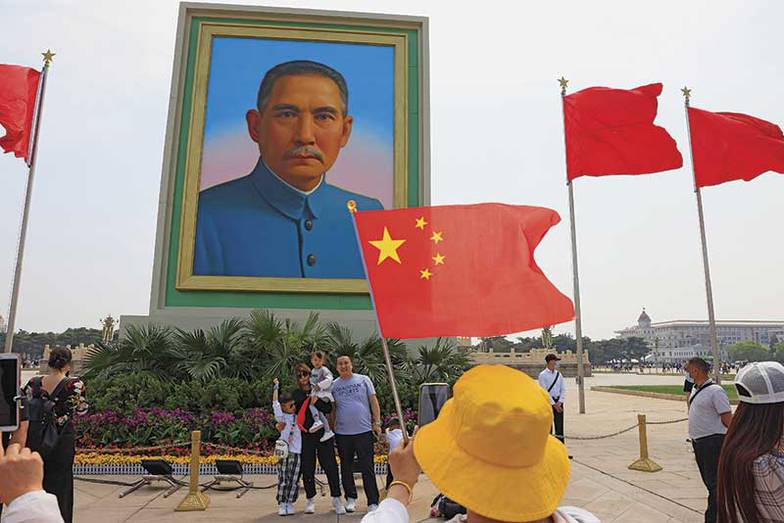 TASS Сунь Ятсен, основатель партии Гоминьдан и первый президент Китайской республики