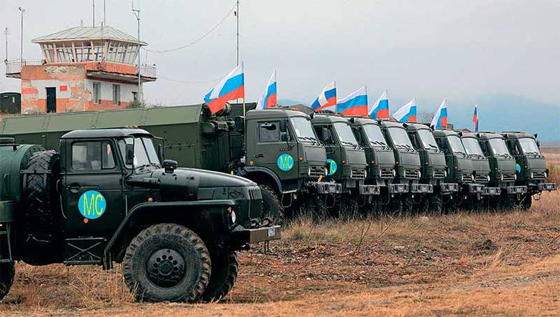 АЛЕКСАНДР РЮМИН/ТАСС Мобильный госпиталь Минобороны РФ в Нагорном Карабахе