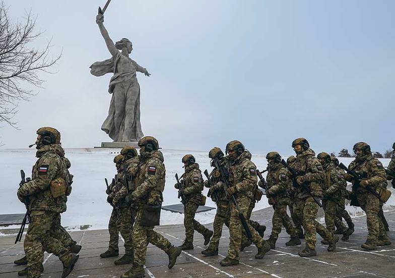 TASS Добровольцы отряда «Сталинград» на Мамаевом кургане перед отправкой в зону проведения специальной военной операции.