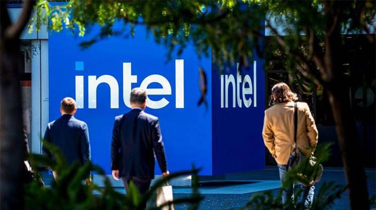 Американский минфин покупает почти 10% акций Intel