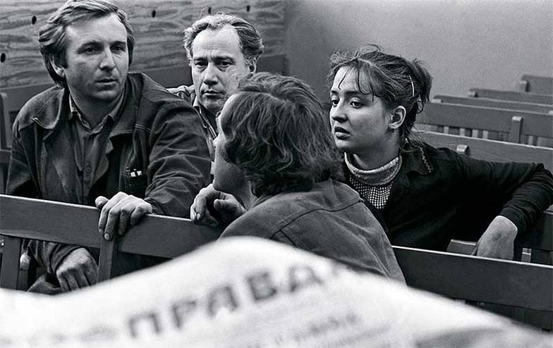 АНАТОЛИЙ СЕМЕХИН/ФОТОХРОНИКА ТАСС Сотрудники свердловского государственного подшипникового завода № 6 во время перестройки