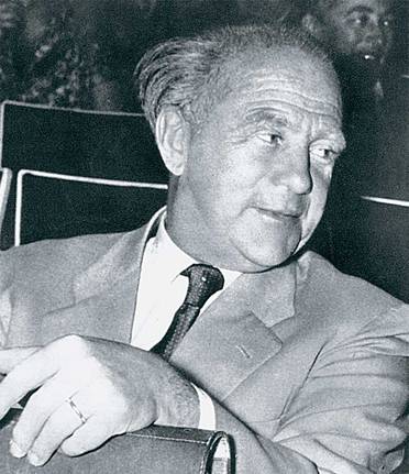  Вернер Карл Гейзенберг