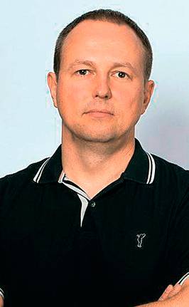  Максим Андреев